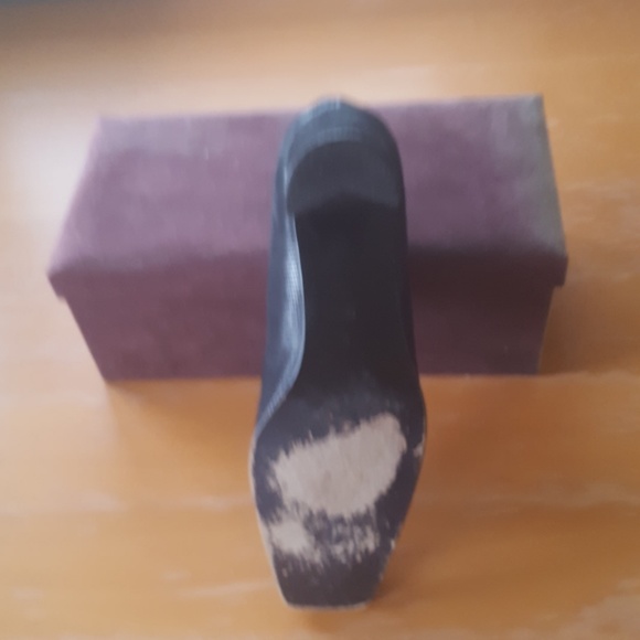 Shoes - Picture 6 of 6